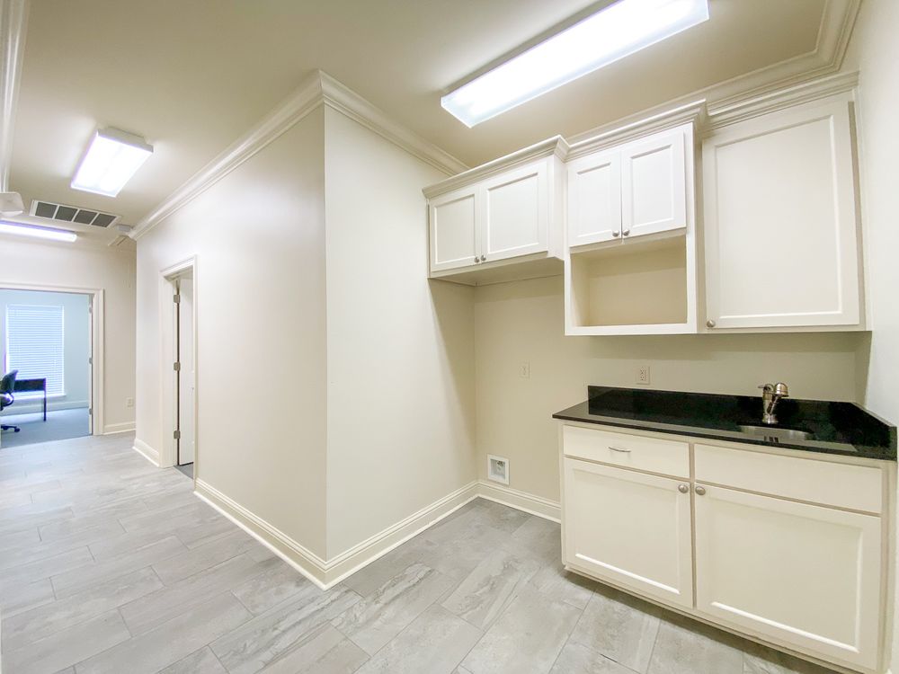Class A Office Warehouse at Airline / I-12: 10182 Patriot Dr, Baton Rouge, LA 70816